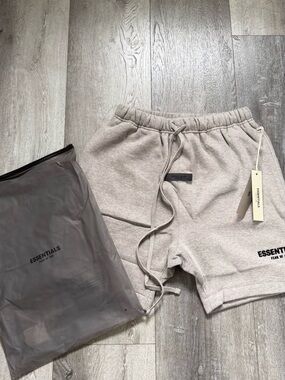 Fear of God Essentials Shorts